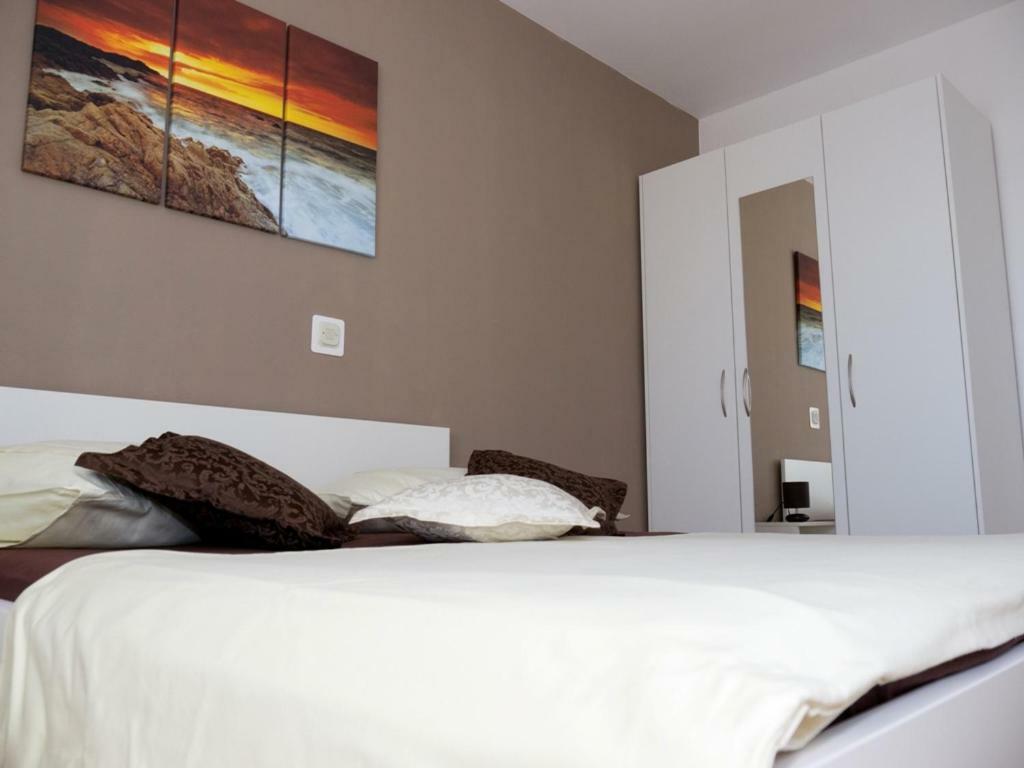 Apartmani Pavlinovic Макарська Екстер'єр фото